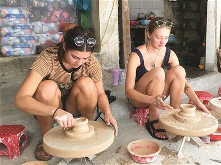3 TRADITIONAL HANDICRAFT VILLAGES IN 1 TOUR