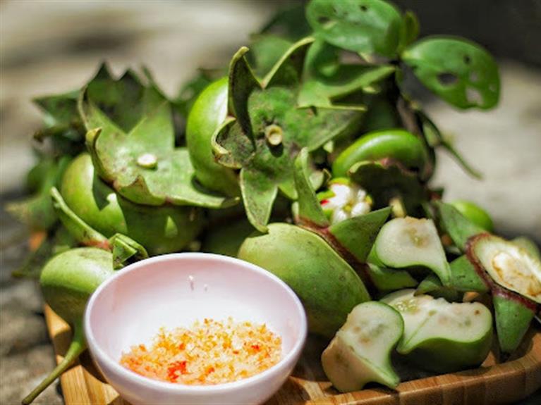 TRẢI NGHIỆM BẰNG TÀU DU LỊCH VEN SÔNG